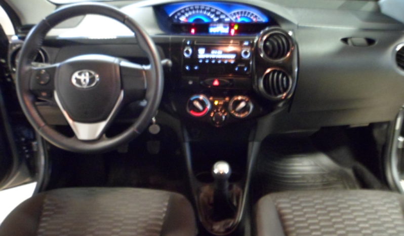 2015 Usados Toyota ETIOS 1.5 XLS 4P full
